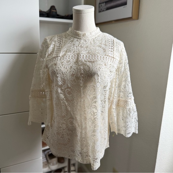 NWT LOFT Beautiful Ivory Cream Bell Sleeve Lace Overlay Blouse Size Small - Picture 1 of 9